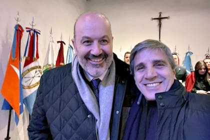 EL GRIETO🖕 (BASTA DE INGENUIDAD!) (@habeasdata_) on Twitter photo DESDE HACE MUCHOS MESES, INCLUSO ANTES DE Q INSISTIERA CON LA TRANSA CON LLA, MIRABA A ESTOS DOS HIJOS DE MIL PUTAS Y PENSABA: LAMENTABLEMENTE TAMPOCO "ERA MACRI".
<a href="/fedesturze/">Fede Sturzenegger</a> <a href="/LuisCaputoAR/">totocaputo</a> <a href="/mauriciomacri/">Mauricio Macri</a> <a href="/JMilei/">Javier Milei</a> DESDE HACE MUCHOS MESES, INCLUSO ANTES DE Q INSISTIERA CON LA TRANSA CON LLA, MIRABA A ESTOS DOS HIJOS DE MIL PUTAS Y PENSABA: LAMENTABLEMENTE TAMPOCO "ERA MACRI".
<a href="/fedesturze/">Fede Sturzenegger</a> <a href="/LuisCaputoAR/">totocaputo</a> <a href="/mauriciomacri/">Mauricio Macri</a> <a href="/JMilei/">Javier Milei</a>