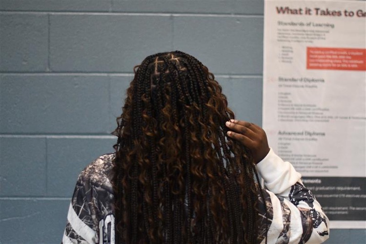 Fresh, new year = fresh, new hair! 💈

Our JM Jackets brought their A-game when it came to their new hairstyles for the first day of school! 

Fun Fact: Did you know many of our students do their own hair? Our Jackets are very talented and always look their best! 🐝🧡
