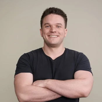 mr. beast says he plans to make 50 people gamble on traditional crypto casinos daily for the next month

last one standing who doesn't get their account frozen or winnings withheld wins $1 million

pivot to on-chain and provably fair platforms