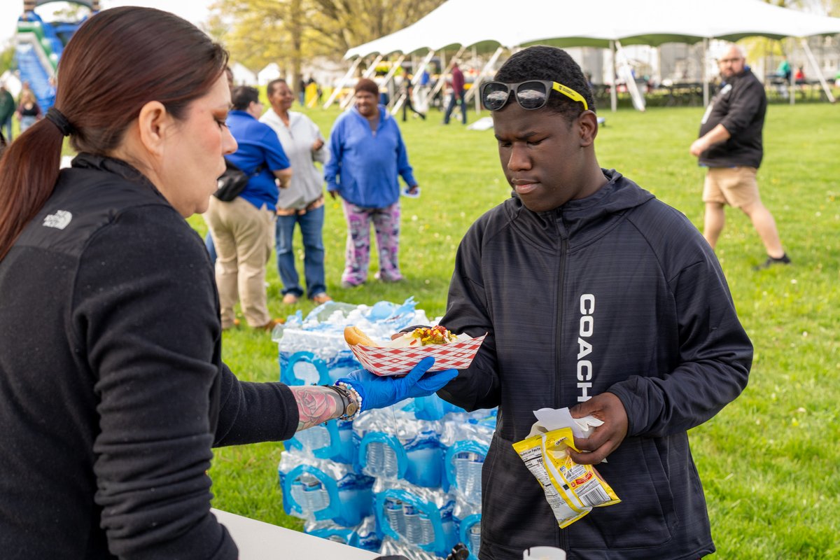 Celebrate good times, come on! 🎉🥳🎊

Party with your neighborhood at the Cap City Festivals! Enjoy live music, sweet treats, inflatables, community resources and more. See you there:

📅 Aug. 23
📍 Nafzger Park
🕓 4-8 p.m.

Learn more: bit.ly/4aQyayt.