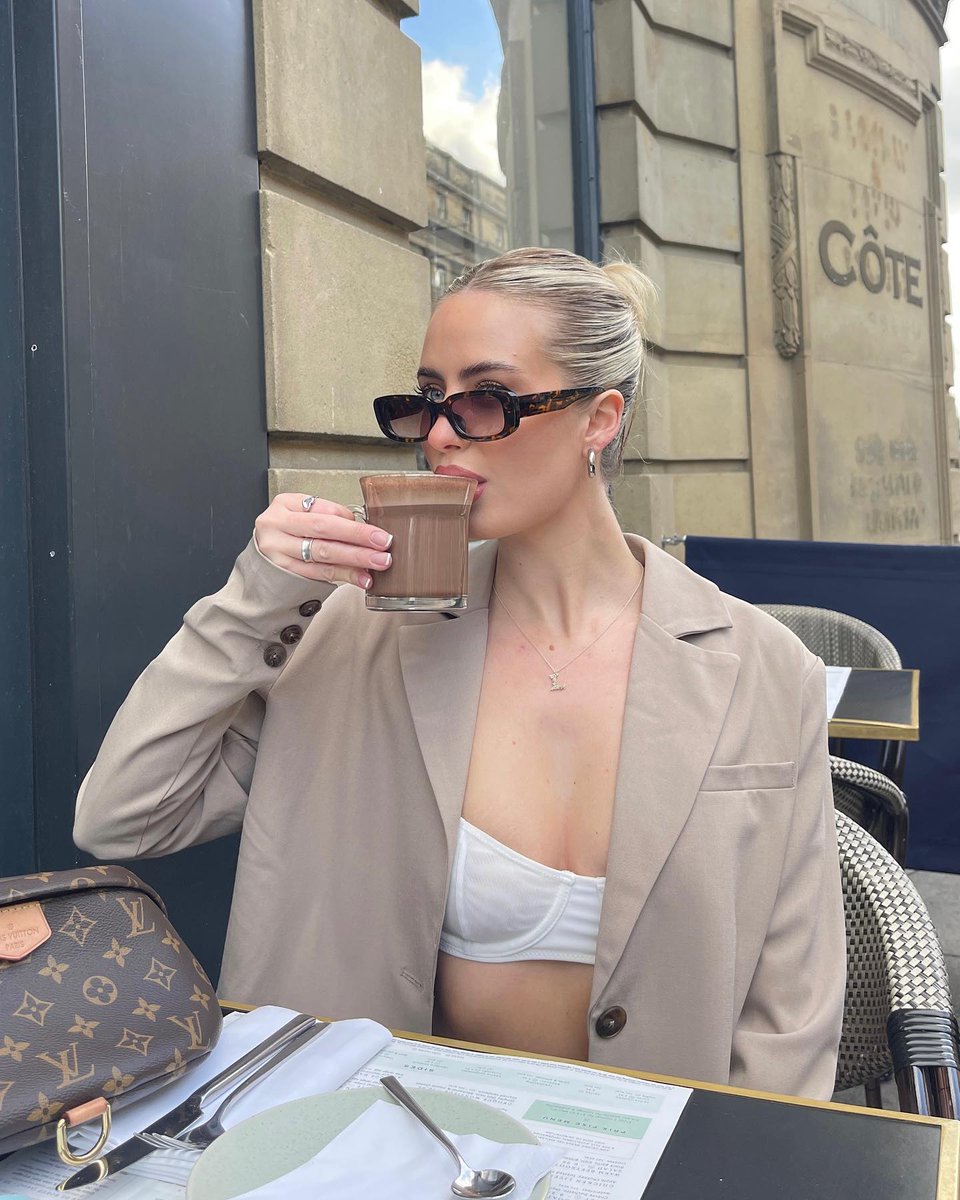 Coffee first, selfies later ☕️📸