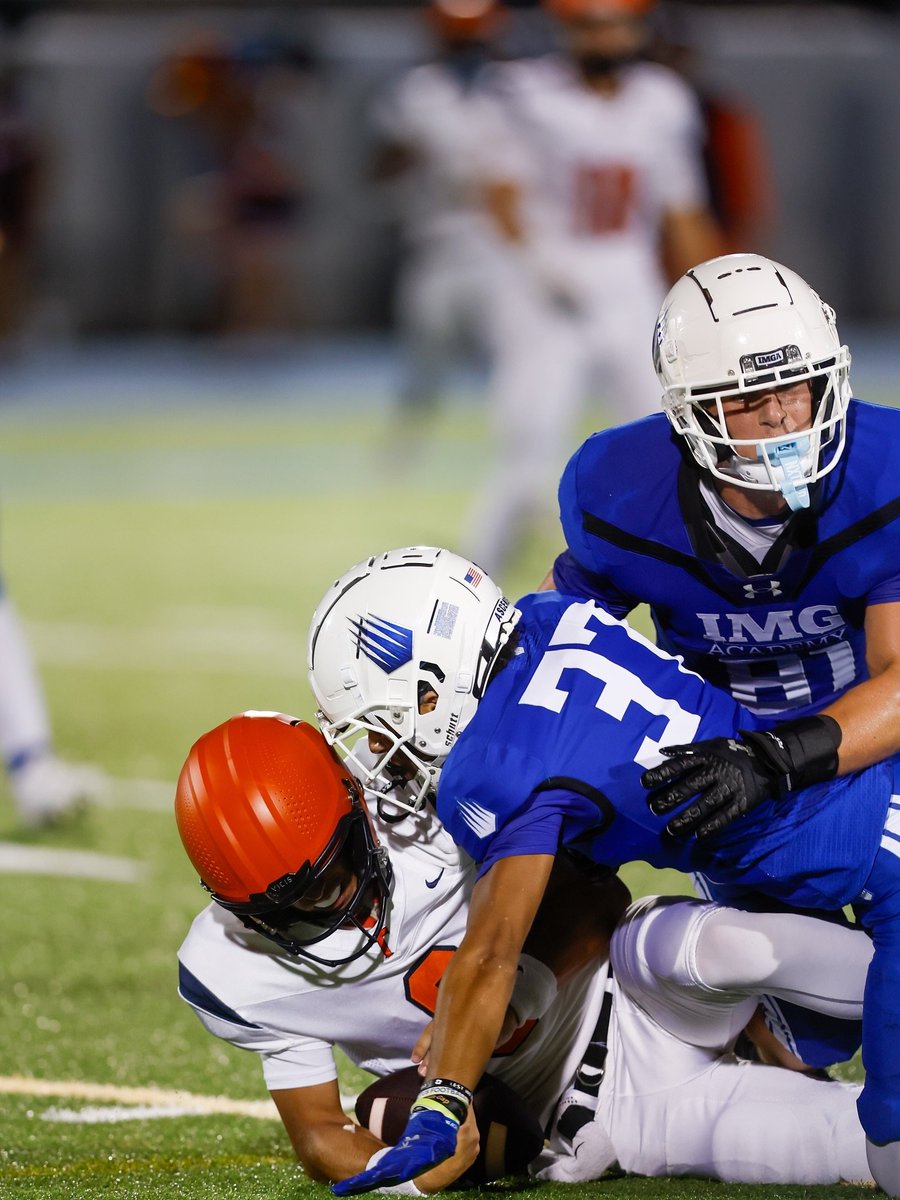JackSchwartz09's tweet photo. New beginnings @IMGAFootball
#IMGAcademy #Star #Nickelback https://t.co/gosdMBCmlS