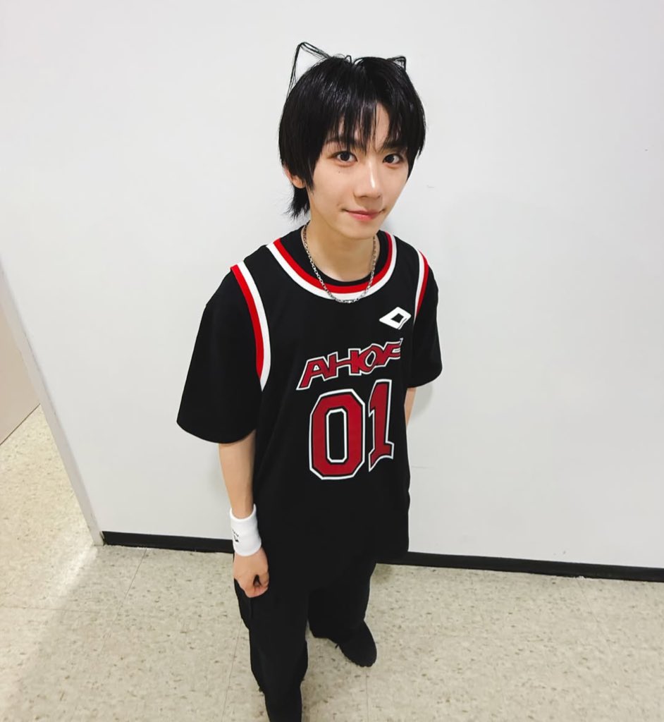 fuhanyuk's tweet image. 🐈‍⬛                                     💣