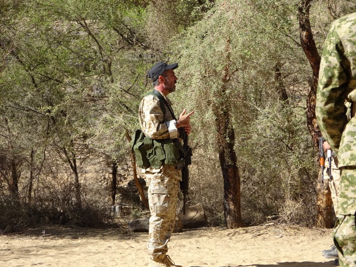 سفير نصر الله الى اليمن..

الحاج أبو صالح