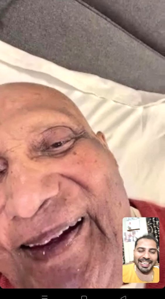 कल रात से मन बहुत भारी है, <a href="/RtHonLordPaulPC/">Rt Hon Lord Swraj Paul, PC</a> सर के निधन की खबर बेहद दुःख दायी है।उनसे मिलकर बहुत कुछ सीखा और बहुत कुछ सीखना बाकि था 🥹। कुछ ही दिन पहले हुई वीडियो कॉल में उन्होंने अपने पैतृक गाँव चांग देखने की इच्छा जाहिर की थी।भगवान उनकी आत्मा को शांति दें 🥹🙏
#lordswarajpaul