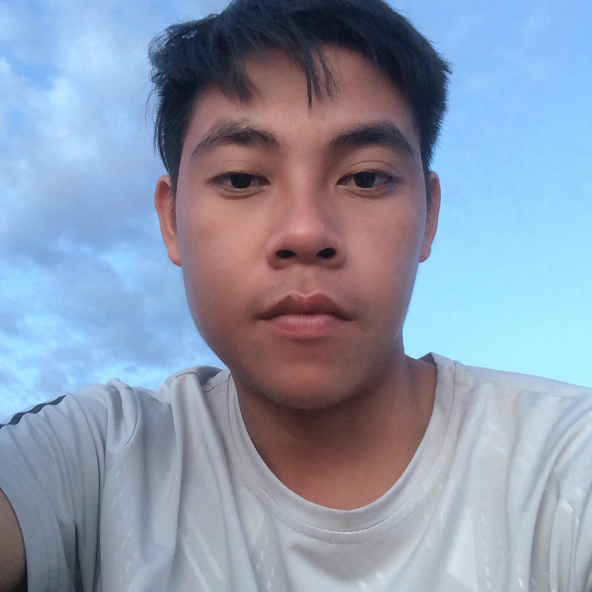 khaphong6's tweet photo. @lehoangong27192 https://t.co/eEt7wv3pND