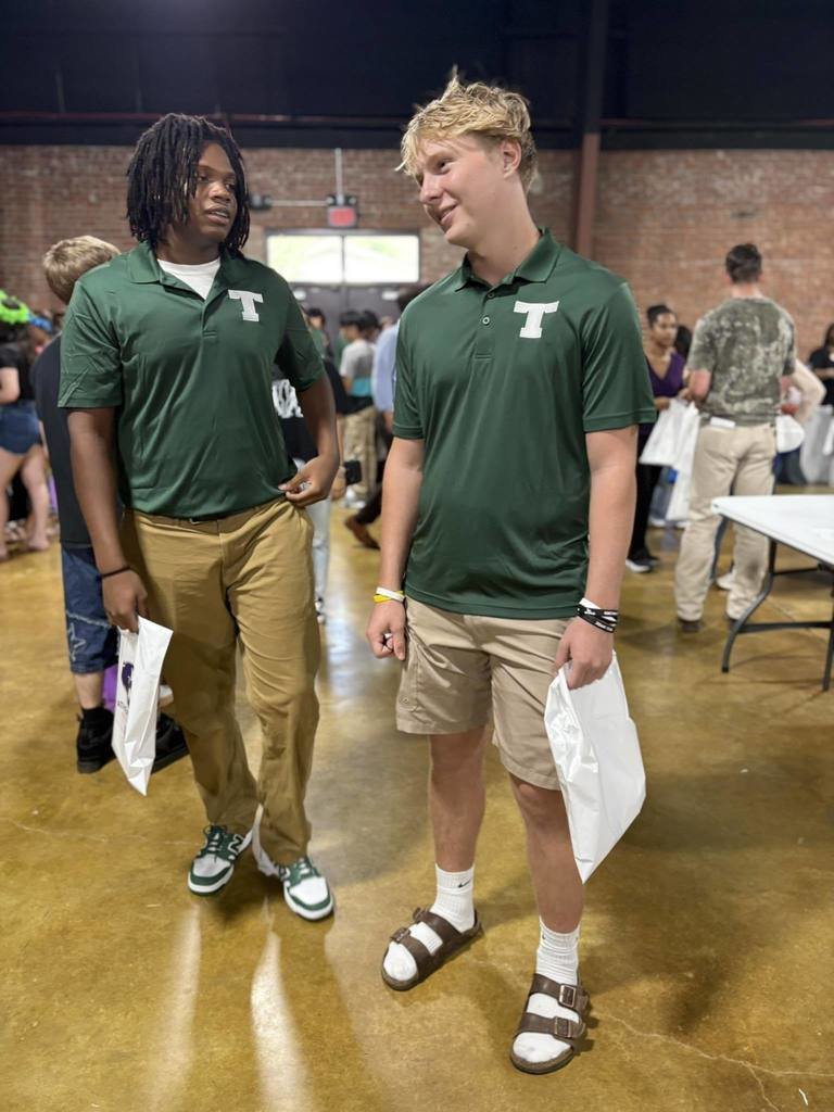LCSforKids's tweet image. OPPORTUNITIES AWAIT: Juniors and Seniors from across the District had a chance to explore post secondary options today during a College Fair hosted by Athens State University at the Alabama Veterans Museum.