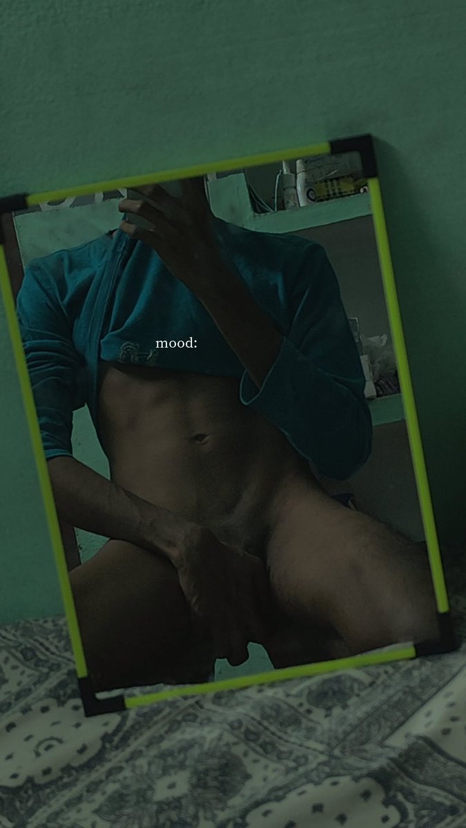 ri_x tweet media
