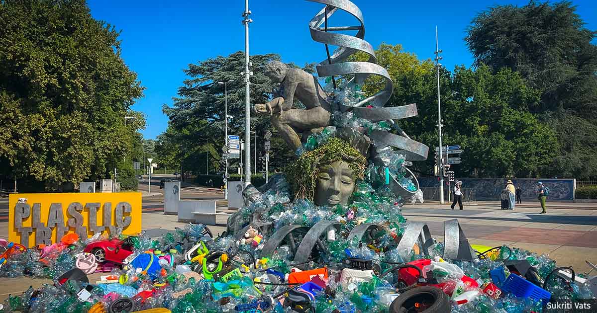At the Geneva summit on #plastic #pollution, hopes for a binding global treaty collapsed. Why? India joined oil-rich nations to resist any cap on plastic production. The result: deadlock, delays, and no treaty. Read on: indiaspend.com/pollution/why-…