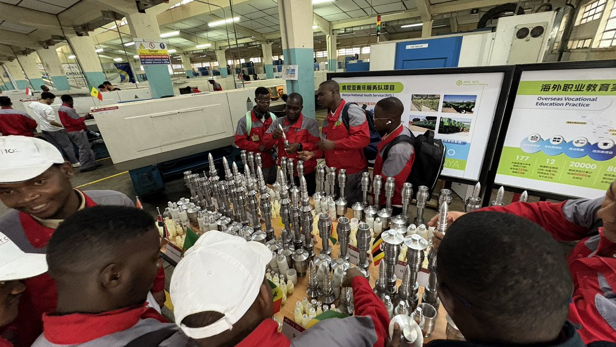 ATC_Tech's tweet image. Today our ATC participants and mentors have been buzzing with ideas 💡 sharing, discussing, and showcasing their incredible work. Here’s a glimpse of the energy and collaboration in action! 🌍🚀 #AfricaTechChallenge #ATC10