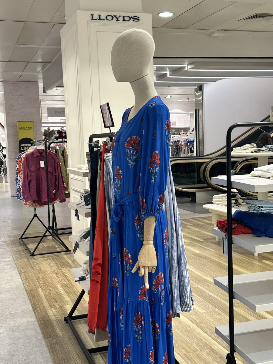 Cuando vas al Corte Inglés y ves que la gente se aburre mucho 🙈