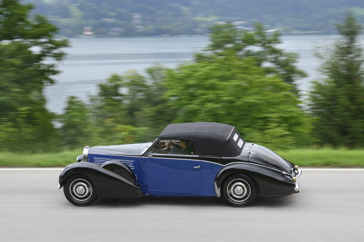 CONFIRMED for Concours of Elegance 2025: 1939 Bugatti Type 57 by Gangloff

This glorious Bugatti will be just one of 75 stunning machines which will line up in the grounds of Hampton Court Palace from the 5th - 7th September. 

Pics: <a href="/FLUIDIMAGER/">TIM SCOTT</a> 

Presented by <a href="/alangesoehne/">A. Lange und Söhne</a>