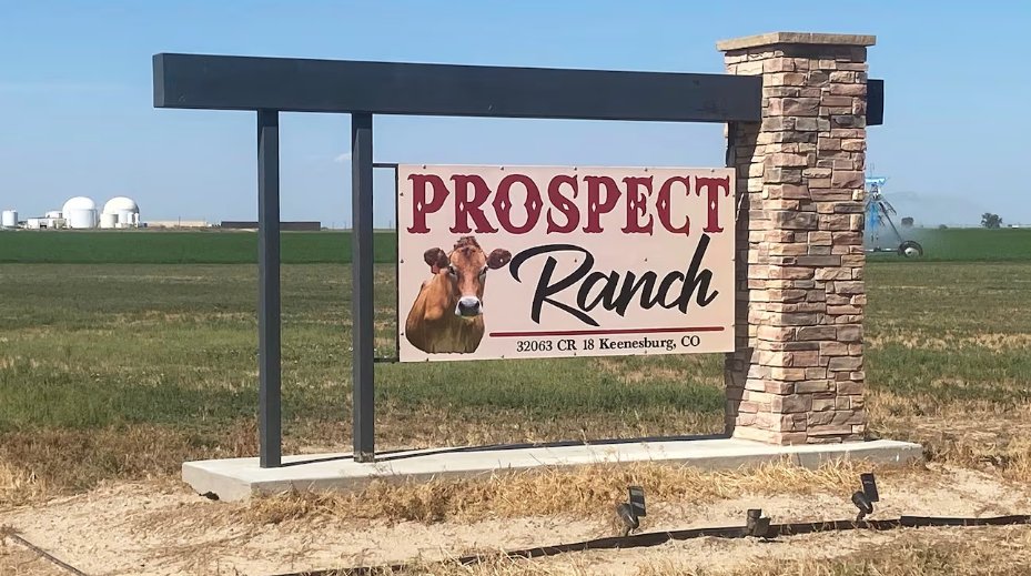 An apparent accident at a dairy in a rural farming community in Colorado killed six people, including a high school student &gt;&gt; wkyt.com/2025/08/22/6-p…