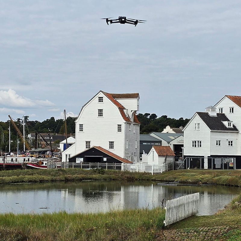 TideMill_Museum's tweet photo. Great to join #timcurtis from #videoeast taking some drone shots of #woodbridgetidemillmuseum today. More to follow! #choosewoodbridge #woodbridgetidemill https://t.co/FBxcf8Spwd