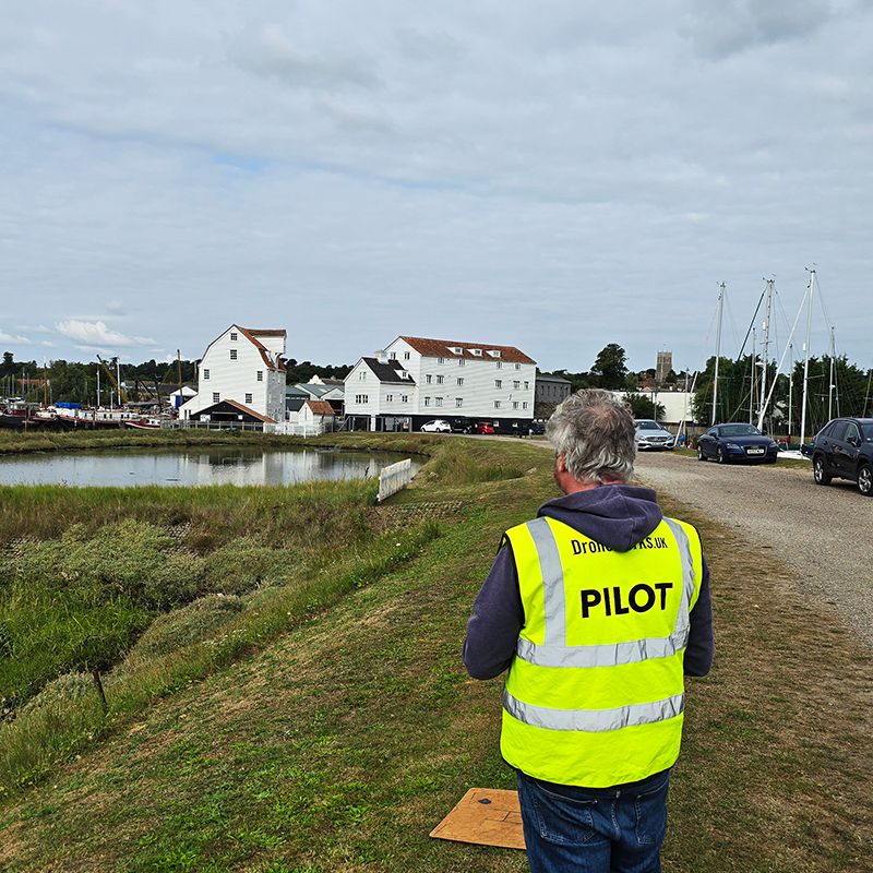 TideMill_Museum's tweet photo. Great to join #timcurtis from #videoeast taking some drone shots of #woodbridgetidemillmuseum today. More to follow! #choosewoodbridge #woodbridgetidemill https://t.co/FBxcf8Spwd
