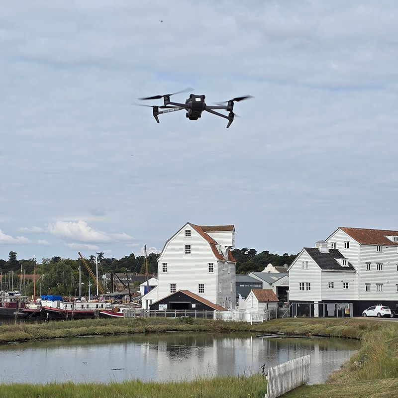 TideMill_Museum's tweet photo. Great to join #timcurtis from #videoeast taking some drone shots of #woodbridgetidemillmuseum today. More to follow! #choosewoodbridge #woodbridgetidemill https://t.co/FBxcf8Spwd