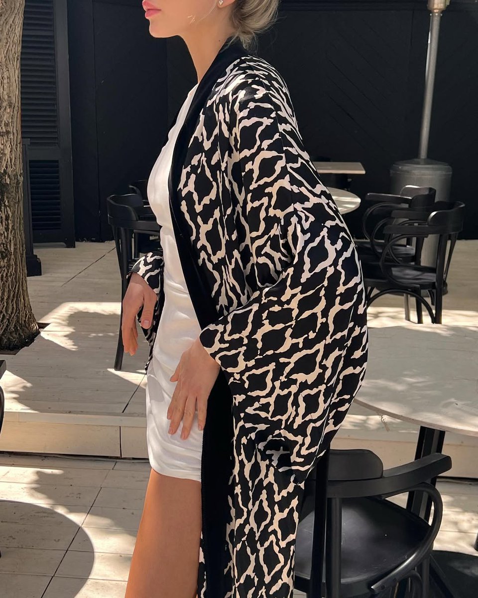 Balwant12079338's tweet photo. Mix casual & chic, let the vibe flow. Life’s about effortless style in every moment. #SimpleElegance #LiveWithEase https://t.co/lTqi5J3VwX