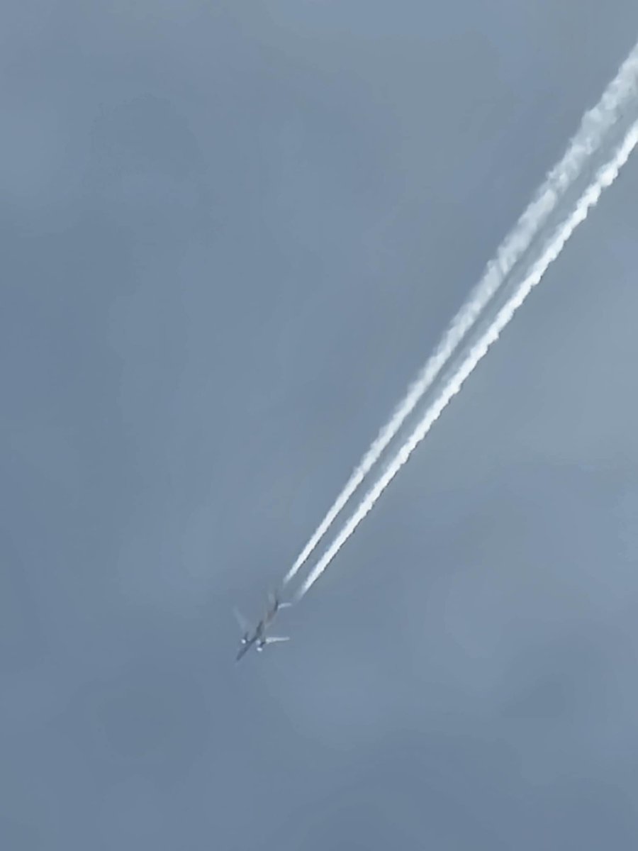 Dee2000Derek's tweet photo. @Chemtrail101 https://t.co/PAd3i7r63t