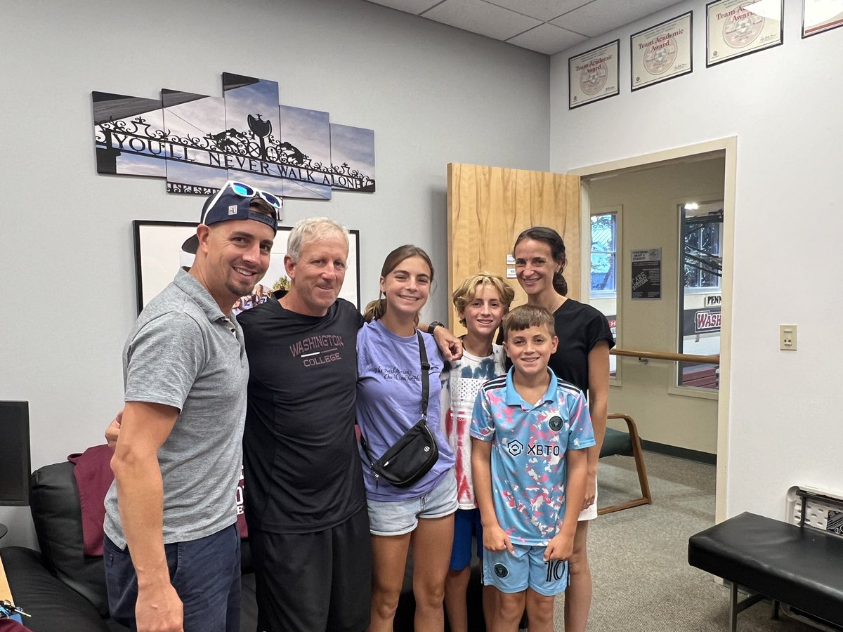 Stopped by to see the 🐐