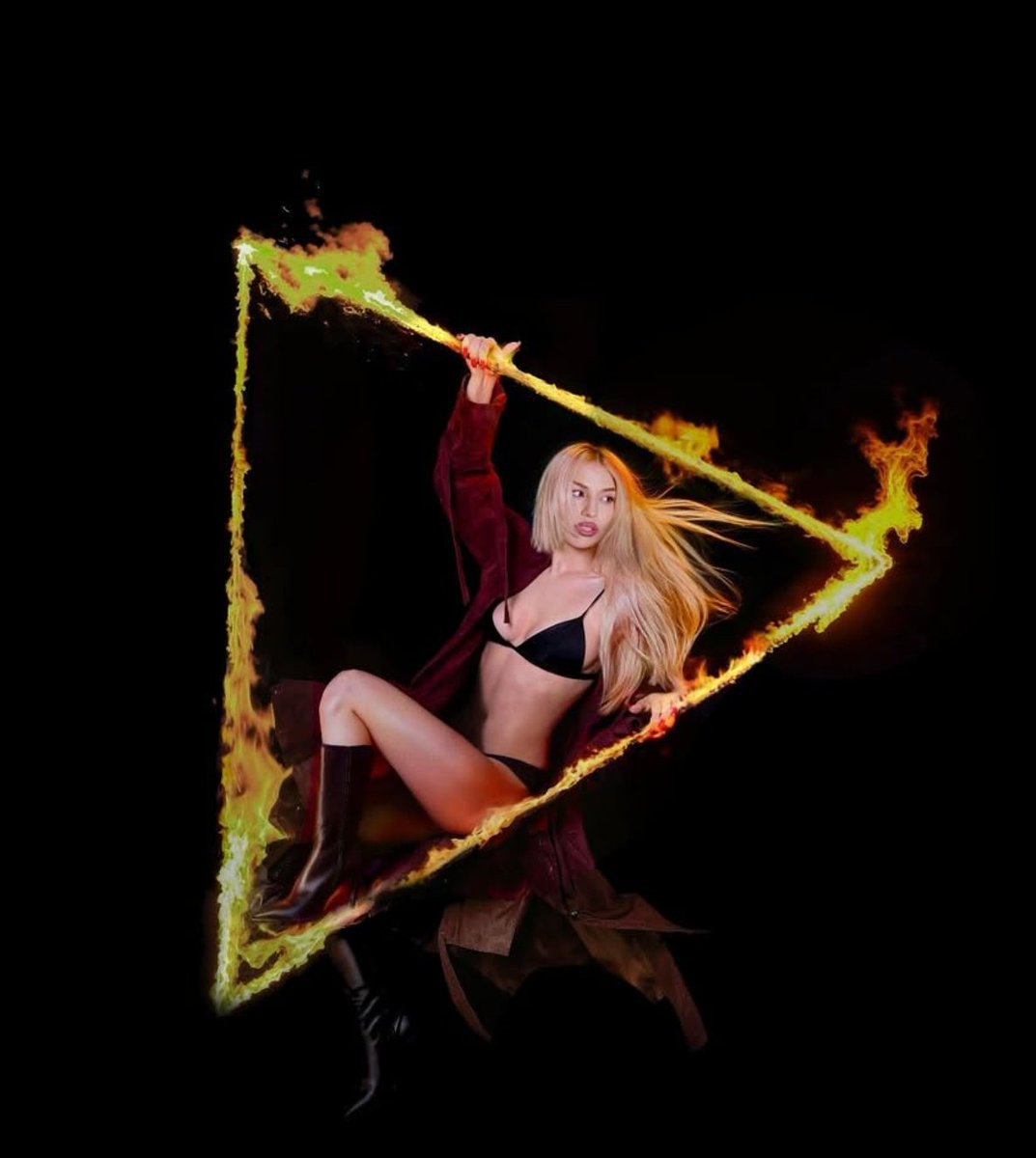 avamaxeu's tweet photo. Which track from 'Don't Click Play' is your favorite? ▶️ https://t.co/ebXra62voO