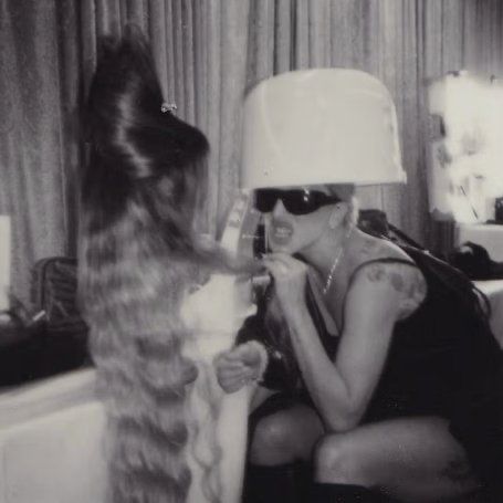 ladygaganownet's tweet photo. New photos of Lady Gaga backstage at the MAYHEM Ball. https://t.co/brSqUUc0Lf