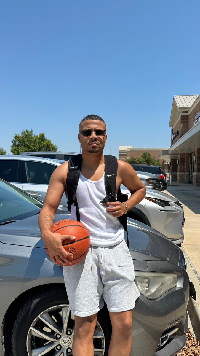 MarshallBrown9's tweet photo. Been in the Gym https://t.co/VNp6oESHOA