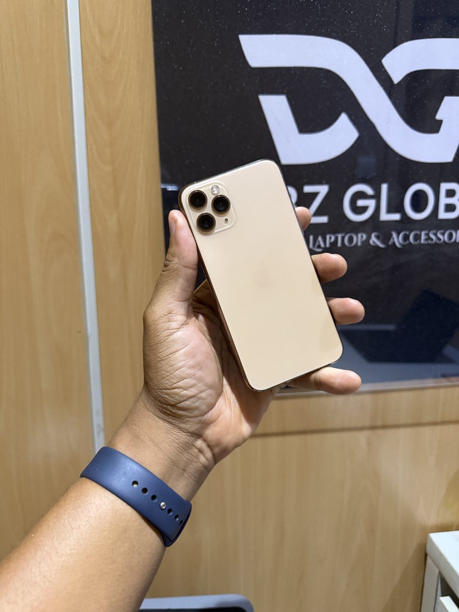 Deal‼️ iPhone 11 Pro 64gb with 73% battery capacity! Screen and all parts are original! Face ID and everything work great! 

Price: N280,000

Account: 8232100166 Dabz Global Biz Ven  Moniepoint 

Payment on deals are binding! We will not refund or repost, if you have “changed