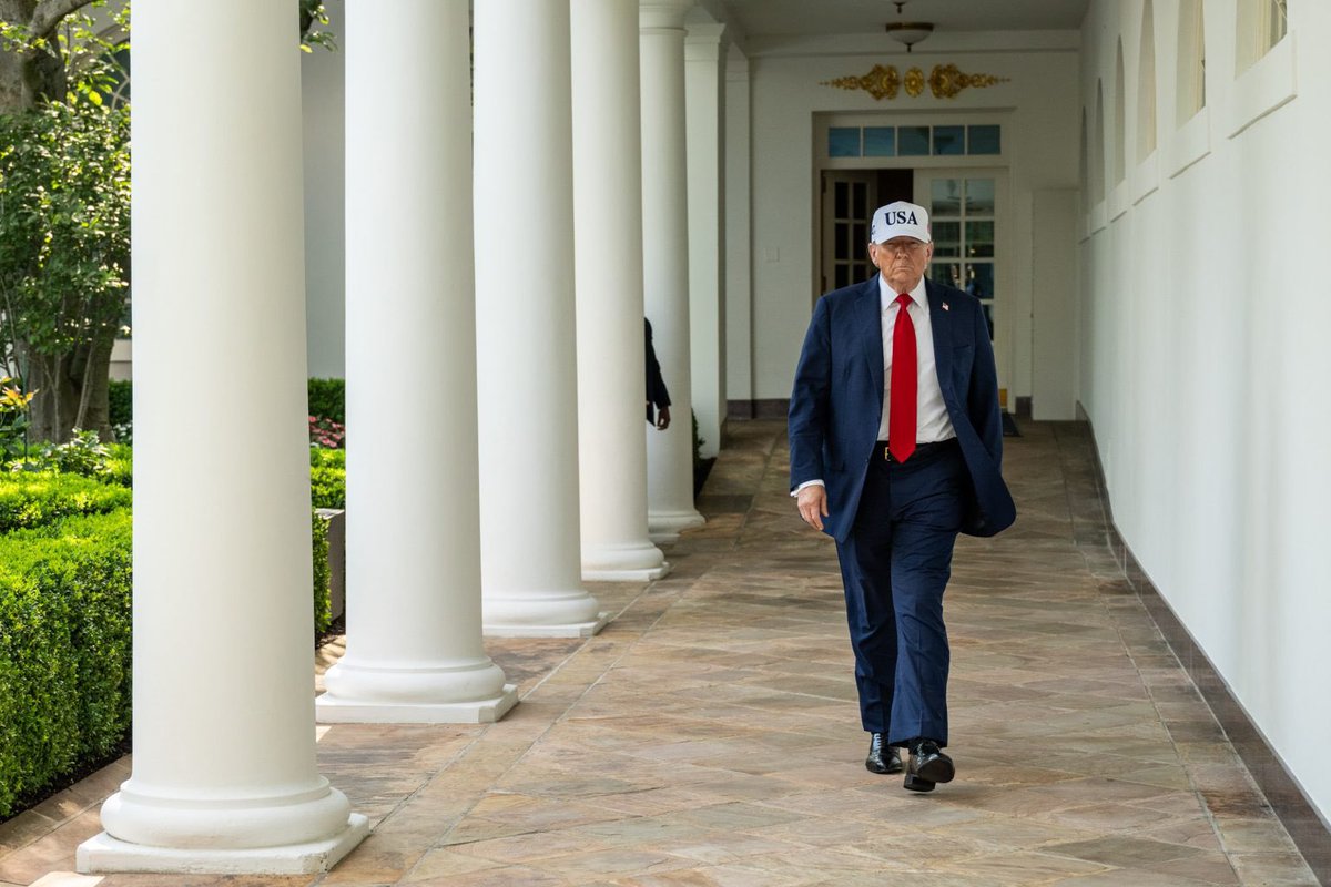 Progresohispanonews (@progresohispano) on Twitter photo Trump celebra la anulación de la multa por fraude civil en New York progresohispanonews.com/2025/08/21/tru…
Foto: Cortesía X <a href="/WhiteHouse/">The White House</a> Trump celebra la anulación de la multa por fraude civil en New York progresohispanonews.com/2025/08/21/tru…
Foto: Cortesía X <a href="/WhiteHouse/">The White House</a>