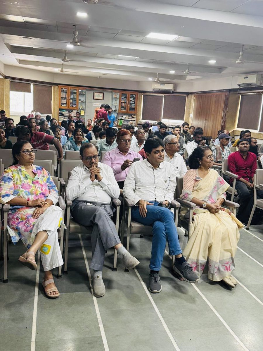 rcahdmetro's tweet image. We are delighted to share the grand success of our FOURTH Philanthropy Project – ‘Jyoti Deep’ ✨ “A Service to Society”, gifting smart glasses to the visually impaired, jointly organized with the Rotary Club of Mehsana.

#Rotary #RCAM  #JyotiDeep #SightForAll #smartglasses