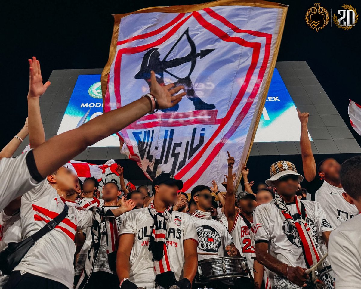 Radwa_ayman5595's tweet photo. #ارض_اكتوبر_ملك_الزمالك
علمك عالي فوق في السما🤍🤍🤍 https://t.co/pg4Sh5ZSmR