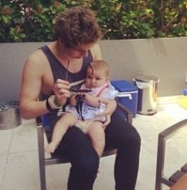Tha5SOSFamily's tweet photo. “where’d all the time go?” https://t.co/ofWVgSt5zn