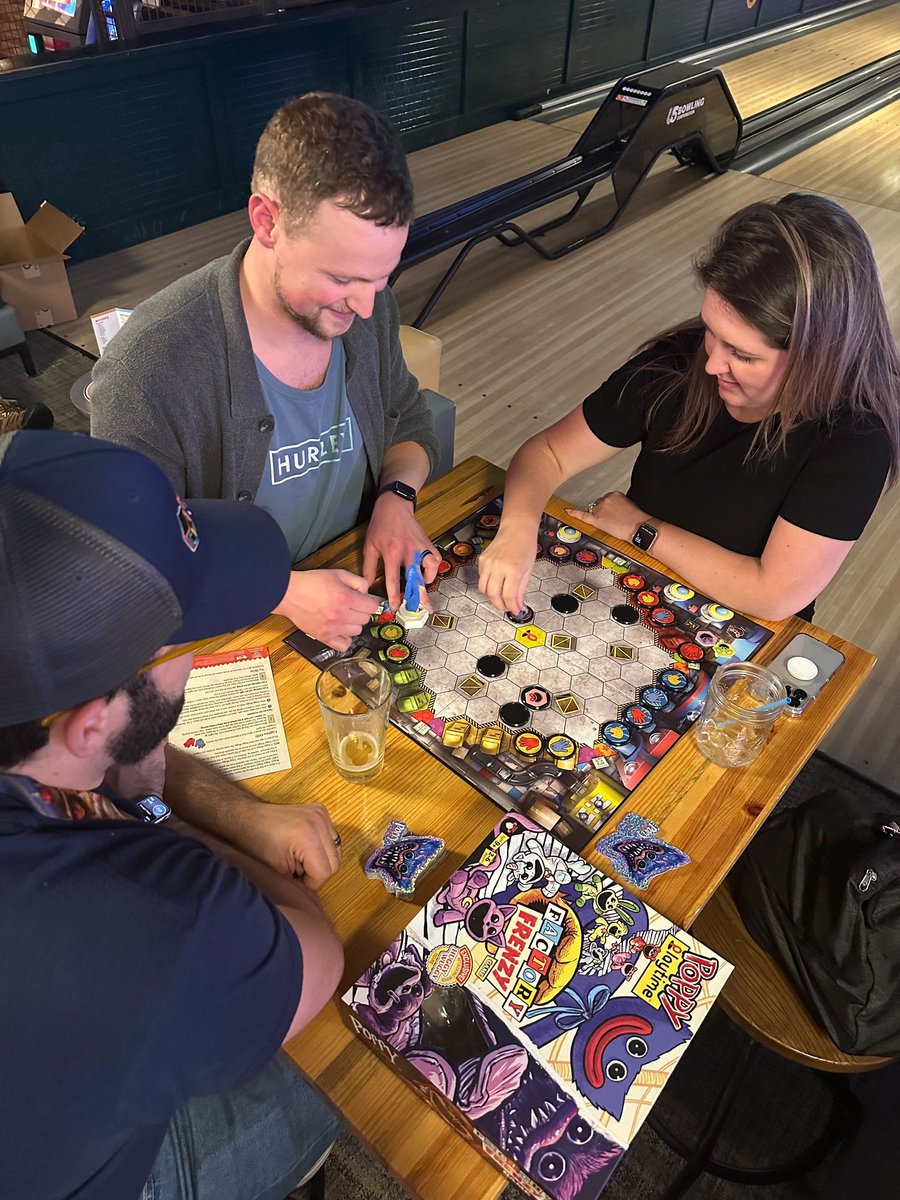 MobGames_ES's tweet image. ¡Un pequeño vistazo al nuevo juego de mesa Poppy Playtime Factory Frenzy en GenCon!