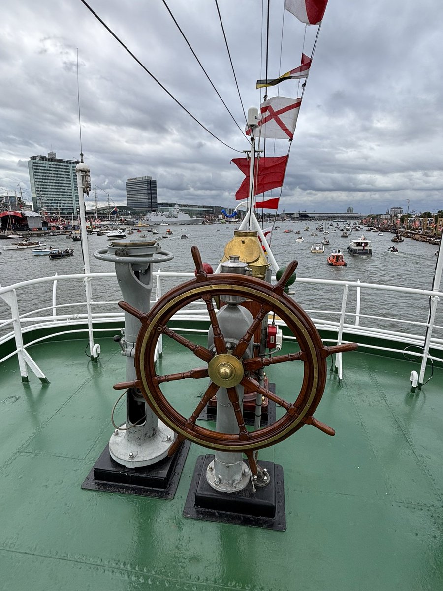 Thanks <a href="/tugspotter/">Roger van der Kraan</a> wat een gave ervaring! 

<a href="/elbe1959/">Zeesleper Elbe</a> <a href="/sailamsterdam/">SAIL 2025</a>