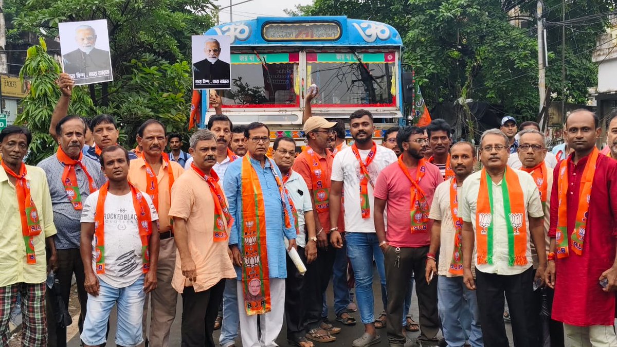 BapiTarak's tweet image. আমরা সবাই,  প্রধানমন্ত্রী নরেন্দ্র মোদি জীর সভায়। 
রাজারজাট নিউটাউন মন্ডল  ৫ 
@SuvenduWB 
@SamikBJP