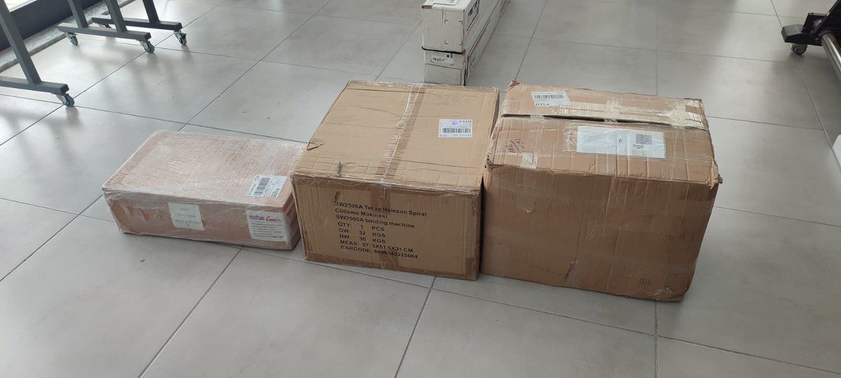 iksardernegi's tweet photo. 🖨️ Matbaa sektöründe emek veren müstakrizlerimize, baskı ve ciltleme işlerinde ihtiyaç duydukları teçhizatlar için Karz-ı Hasen desteği sağladık. #İKSAR #KarzıHasen #ÜretimeDestek https://t.co/tp2sGDa14A