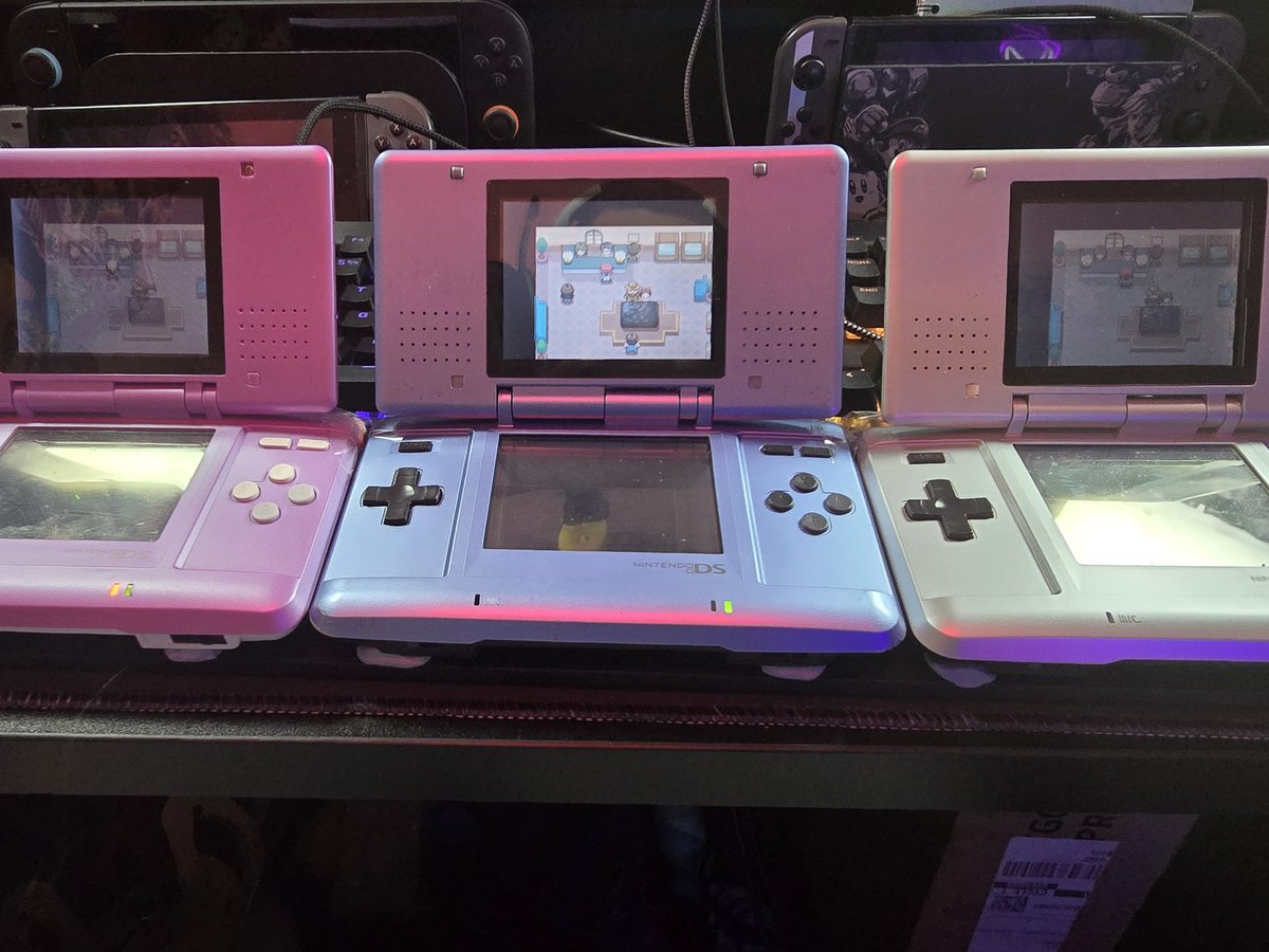 Its fossil o'clock 3 capture cards 3 targets let's see if we get cranidos aerodactyl or shieldon! 🦖⛏️🎮 #Fossils #fullodds #Targets #Pokemon