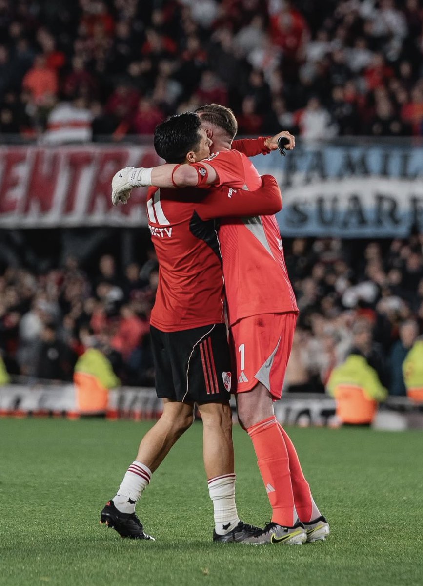 Enzo Perez y Franco Armani