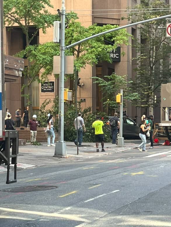 quartersnacks's tweet photo. Car crashed into Pyramid Ledges this morning. The ledge is fine. 

S/O Russell D. for the intel https://t.co/KCMQYqsUtx