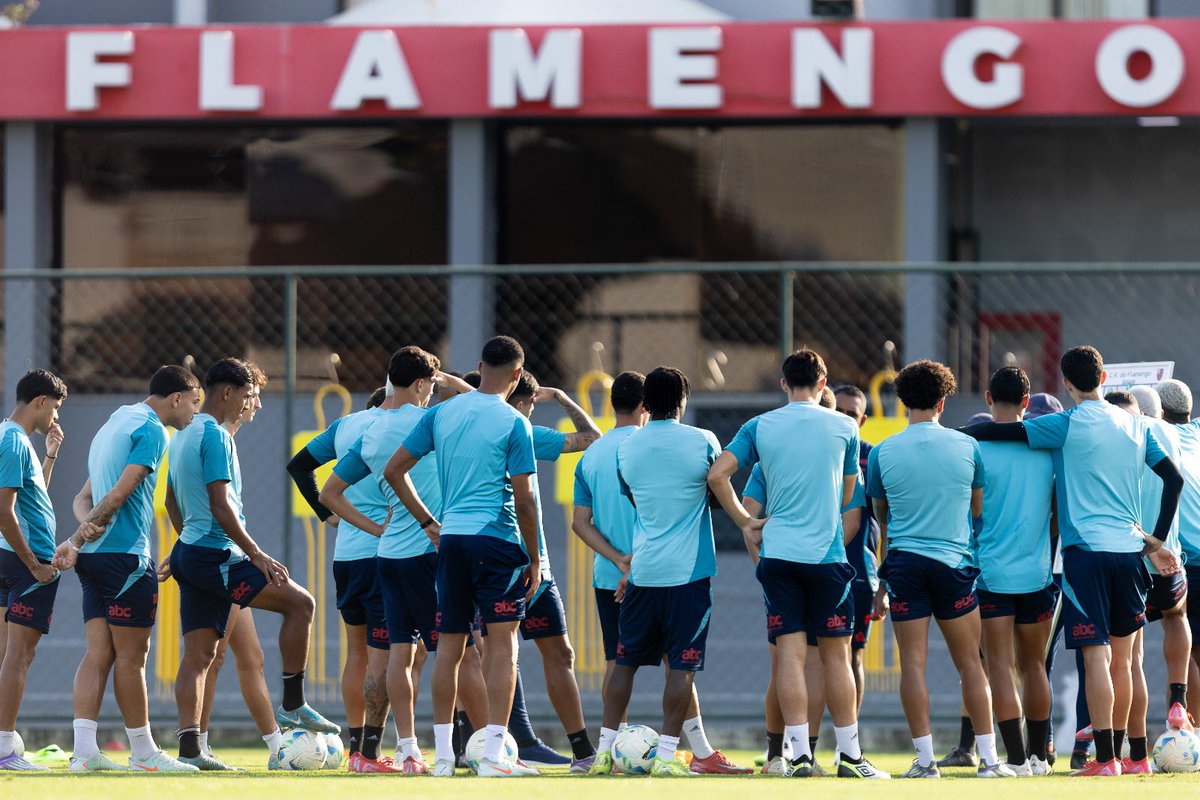 Preparação finalizada! ✅

Amanhã, a partir das 16h30, tem os #GarotosDoNinho do Mengão no Maracanã pela Copa Intercontinental Sub-20!

🎫 Os ingressos para Flamengo x Barcelona estão à venda em ingressos.flamengo.com.br!

#Treino