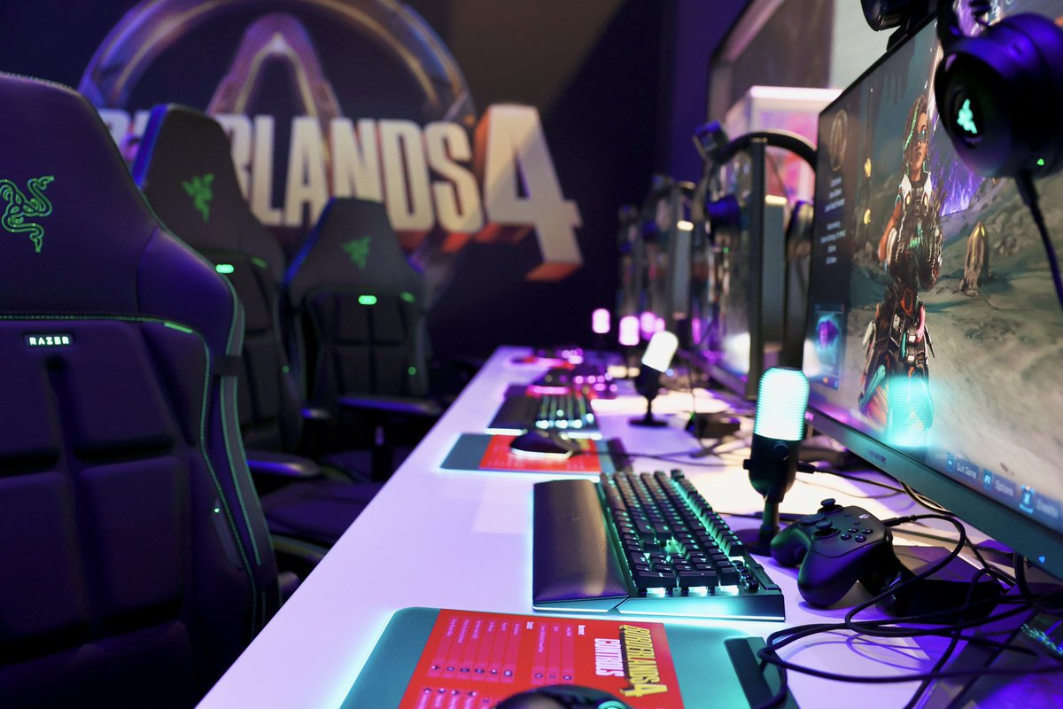 RazerGermany's tweet photo. Zeit für Gamescom! Ihr findet uns unter Anderem an den Ständen von Borderlands 4 (2K), Bandai Namco, Capcom und vielen weiteren Partnern! #Razer #RazerGamescom #Gamescom2025 https://t.co/yGJTa37feB