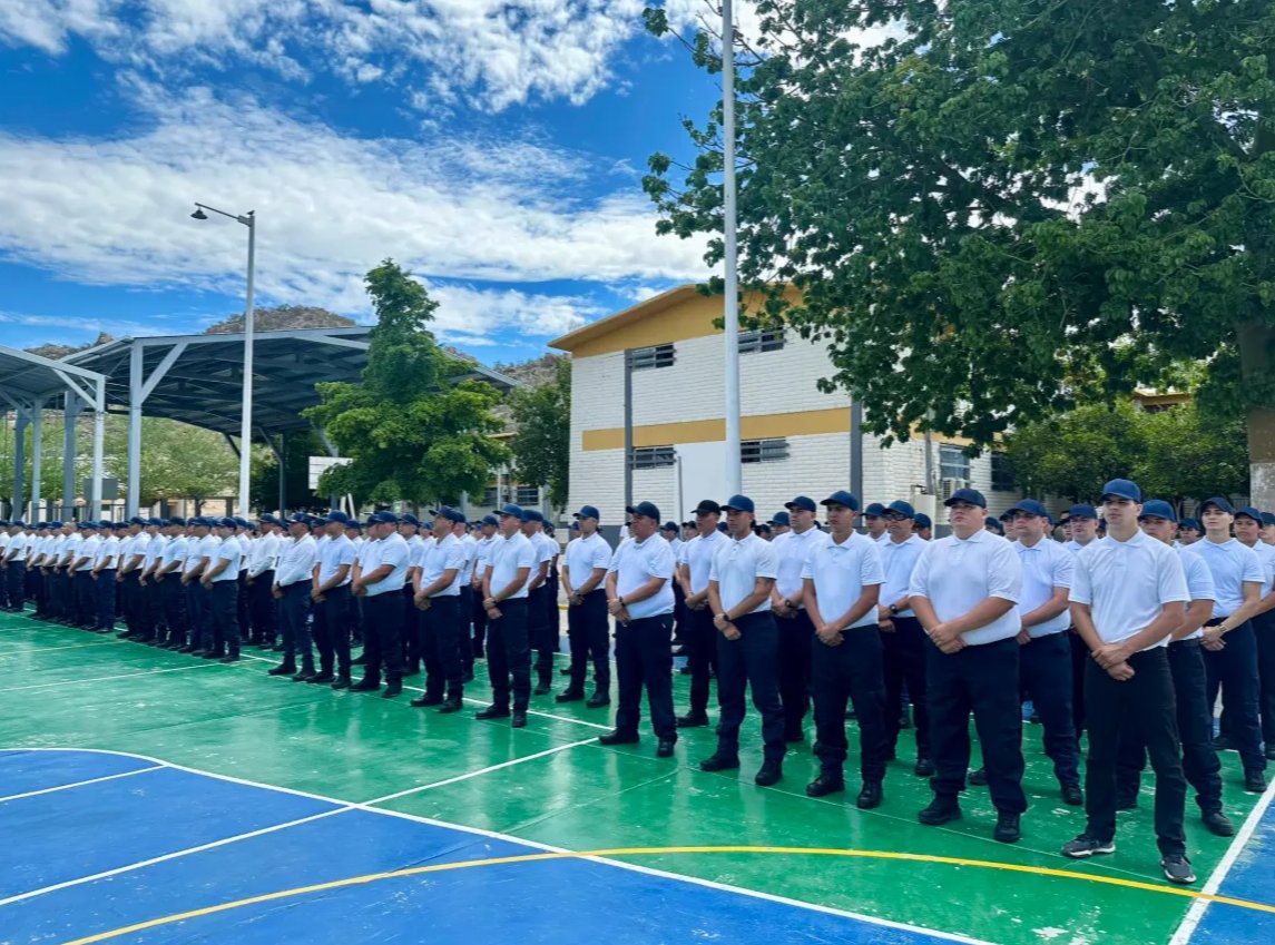 Bienvenida generación “Cobra”

Esta semana, la Universidad de la Seguridad Pública recibió en sus instalaciones a las y los jóvenes dispuestos a dar inicio a su trayecto formativo III como Policías Preventivos.

Convencidos de trabajar por la seguridad de Sonora.

#SSPSonora