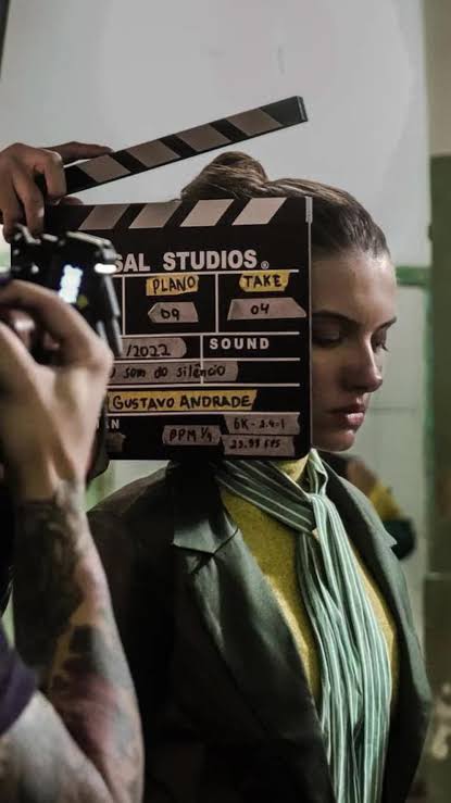 O curta 'O Som do Silêncio ' protagonizado por Priscila Buiar, concorre no festival internacional cinemaz na categoria curta mineiro. A premiação acontecerá no dia 27 de setembro.