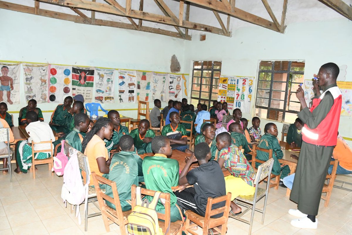 During this August holiday, we held various sessions where we reached hundreds of young people with information on reproductive health. On menstrual hygiene, we are currently empowering the young people with skills on make reusable sanitary towels using locally available material