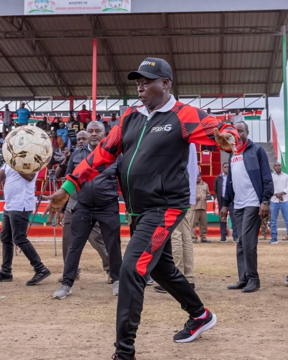 usernamenewtie's tweet photo. Tumalize hii vita 

Who was the bad omen? 
Like ❤️ if it was Gachagua
Retweet if it was Kindiki 
#HarambeeStars #chan #kenyavsmadagascar https://t.co/B8tfblEEAa