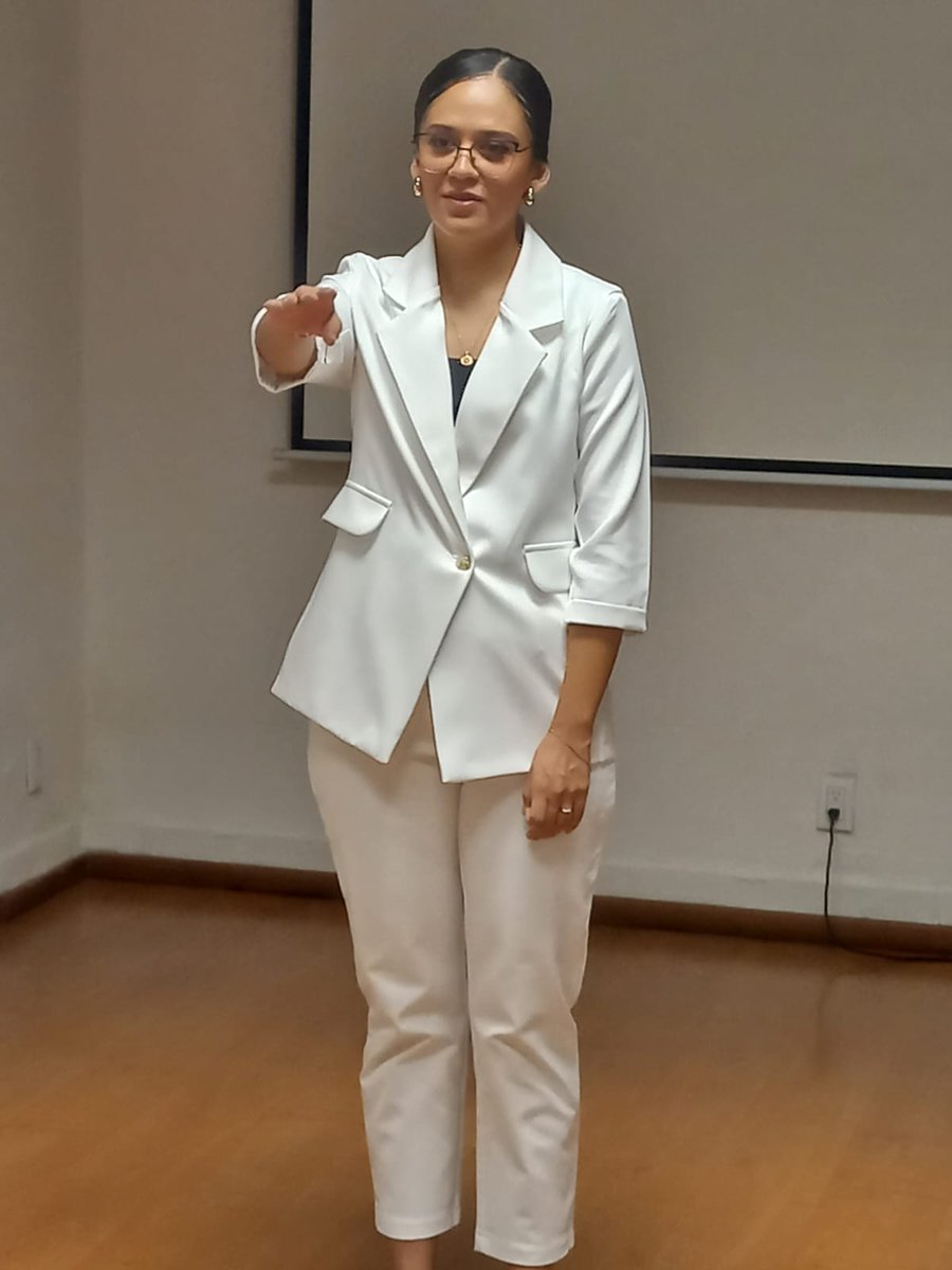 CinadeOficial's tweet photo. ¡FELICIDADES! KARLA PAULINA URESTI MONTOYA POR LA OBTENCIÓN DEL GRADO DE MAESTRÍA EN ADMINISTRACIÓN EDUCATIVA.
#CINADE 23 AÑOS FORMADO LÍDERES.
#Secc26 https://t.co/FzzRoJH4kE