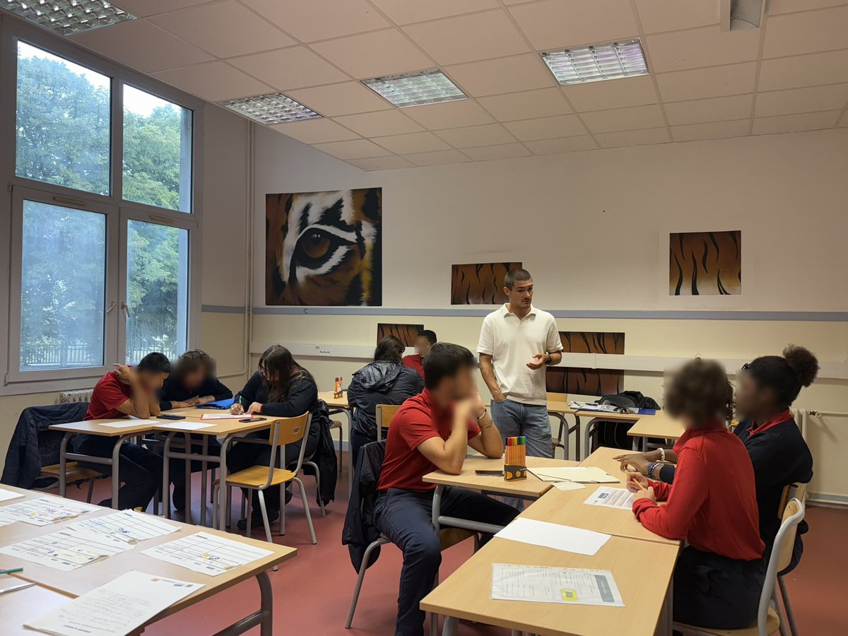 🚀 [#Projet] À Bourges les volontaires de l’<a href="/EPIDE_Officiel/">EPIDE - Compte officiel</a> s’engagent dans la création d’un FabLab en partenariat avec Réseau Canopé et <a href="/ValDeBerry/">Val de Berry</a> 🌱
Un lieu d’innovation, de créativité et de partage rendu possible grâce au soutien de la <a href="/FondationOrange/">FondationOrange</a> 🧡
#fablab #creativité