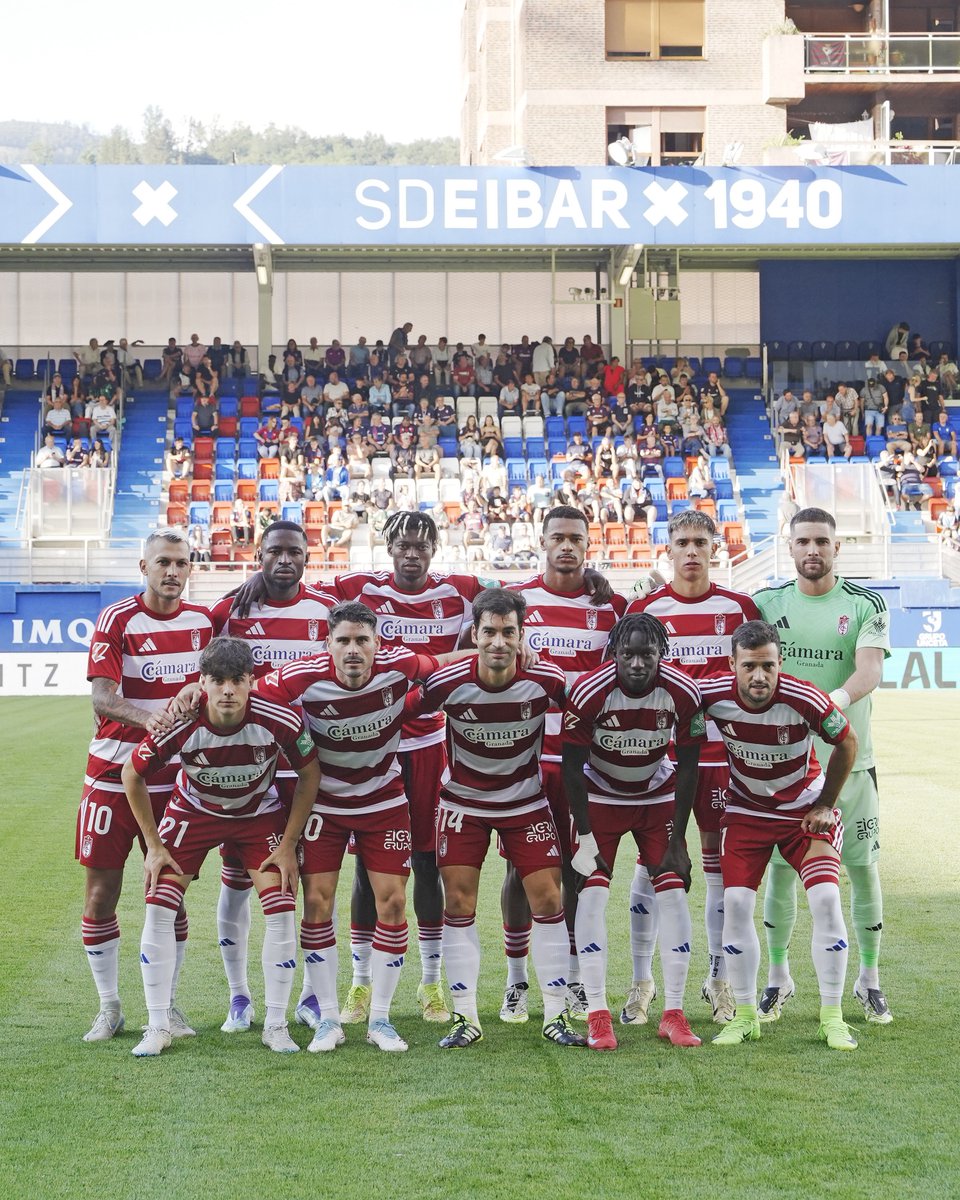 GranadaCF's tweet photo. ❤️ 𝐕𝐀𝐌𝐎𝐒 𝐌𝐈 𝐆𝐑𝐀𝐍𝐀𝐃𝐀 🤍 https://t.co/NlPxUzCBuT