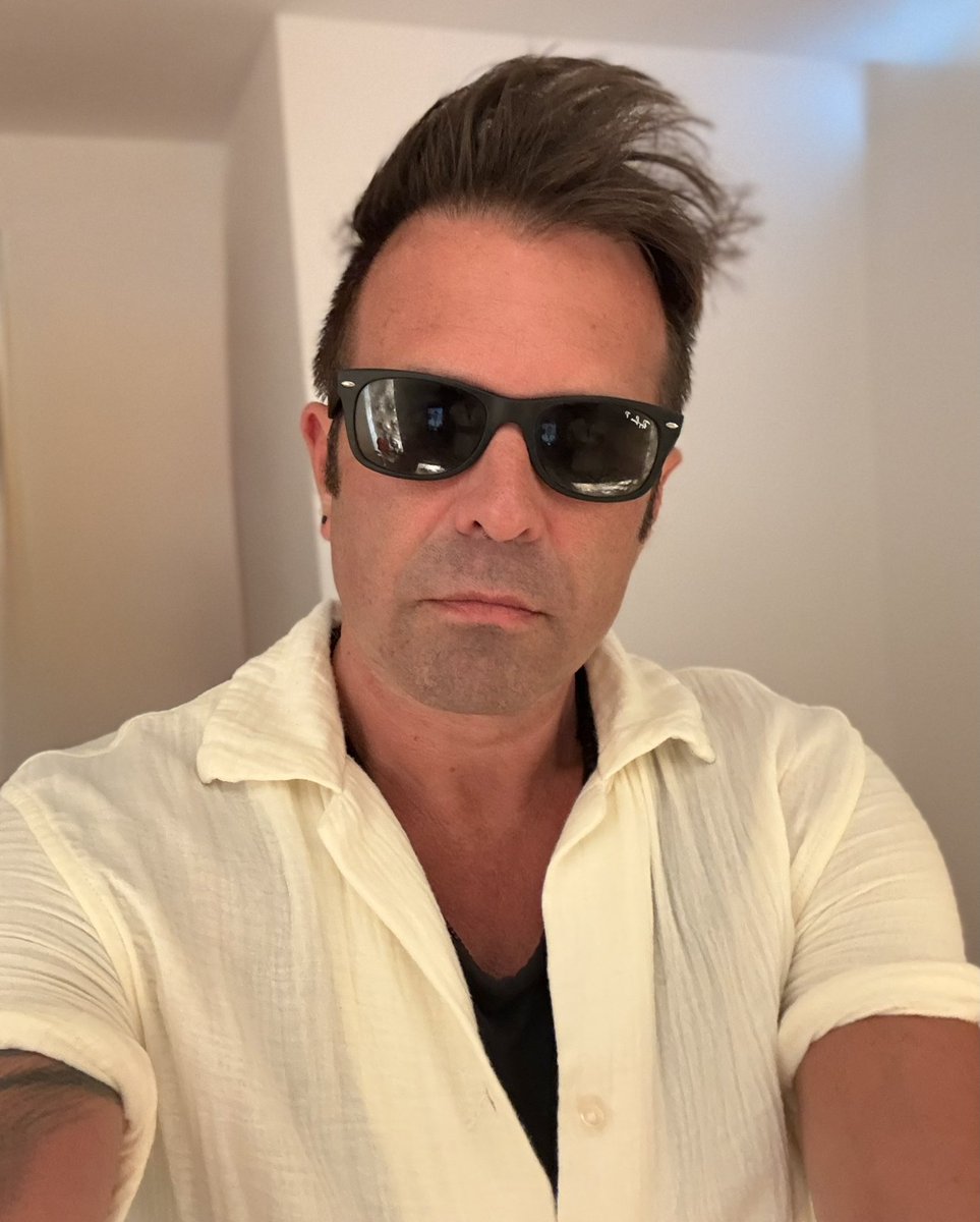iangeorge's tweet photo. Last night of holiday vibes! 🏝️ https://t.co/hld0eI9VUI