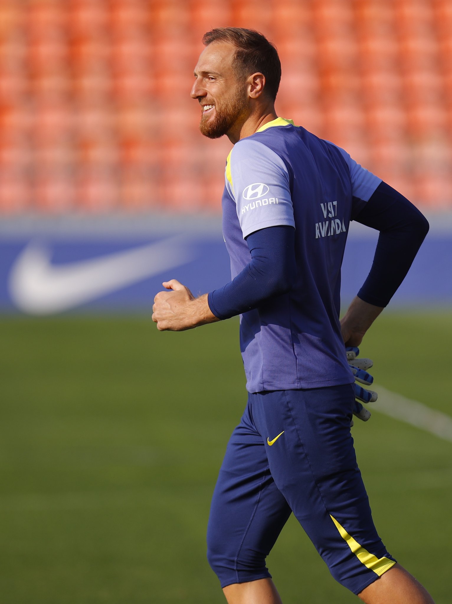 アトレティコの背番号5デポールです ロドリゴ・デ・パウル