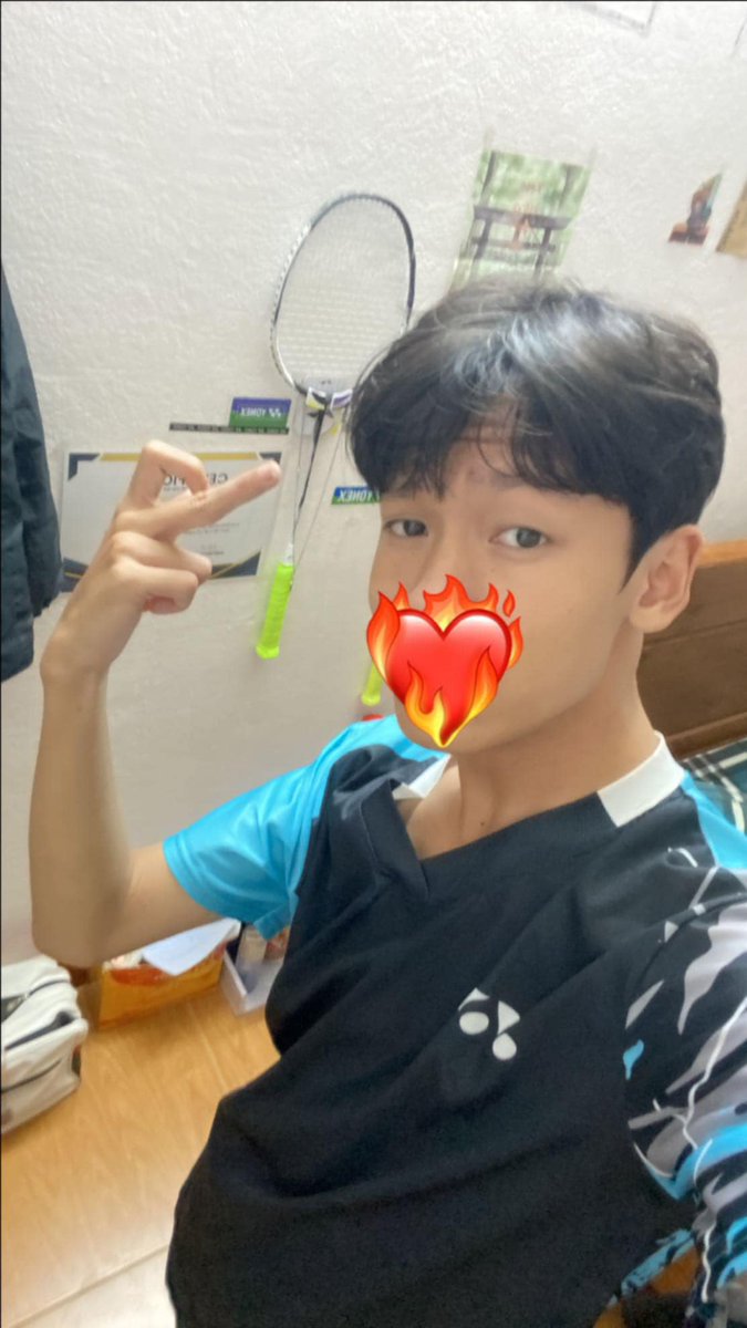 ntpd0120's tweet photo. tìm bot=))..kiểu t hơi nhây nhây, rỡn rỡn nên đ có ai thích ấy https://t.co/gg4x2KJD5a